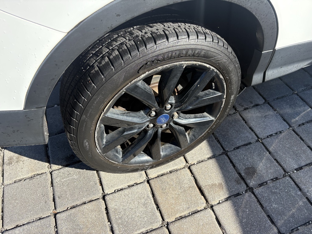 2018 Ford Escape SE photo 3