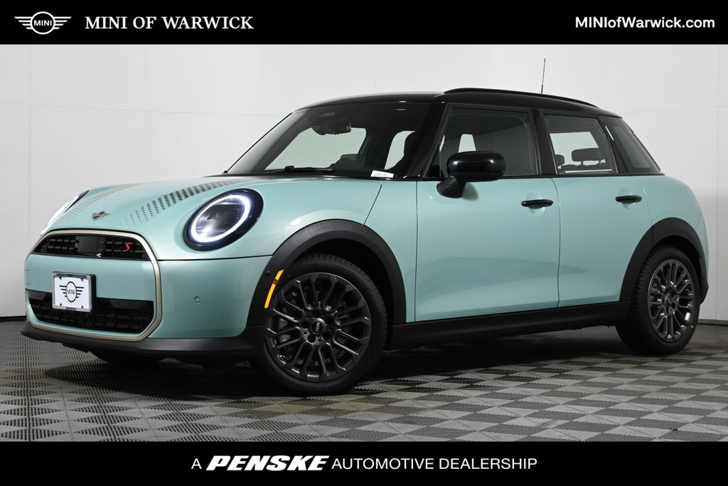 2026 MINI Hardtop 4 Door S's photo