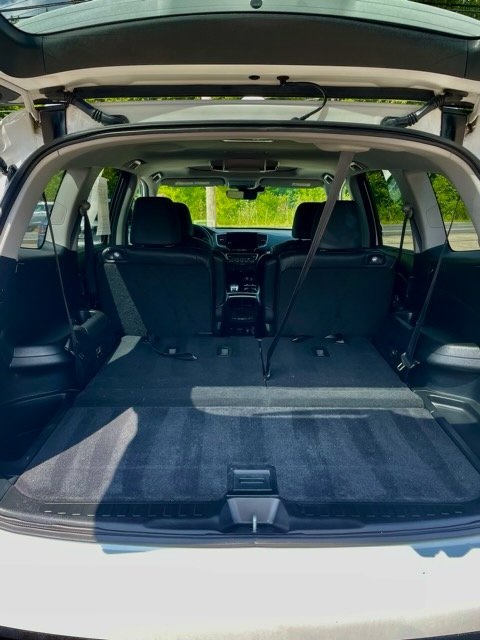 2022 Honda Pilot Touring photo 2