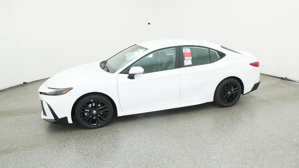 2026 Toyota Camry SE photo 7