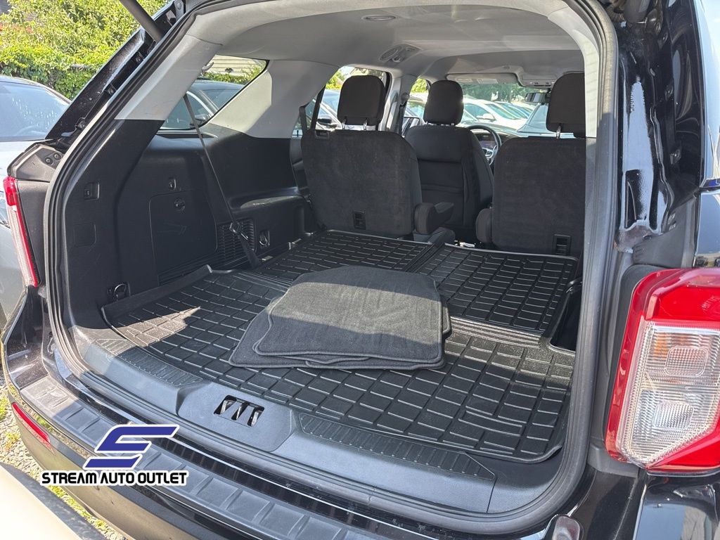 2022 Ford Explorer XLT photo 4