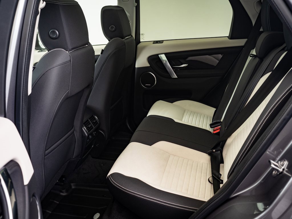 2025 Land Rover Discovery Sport S photo 34
