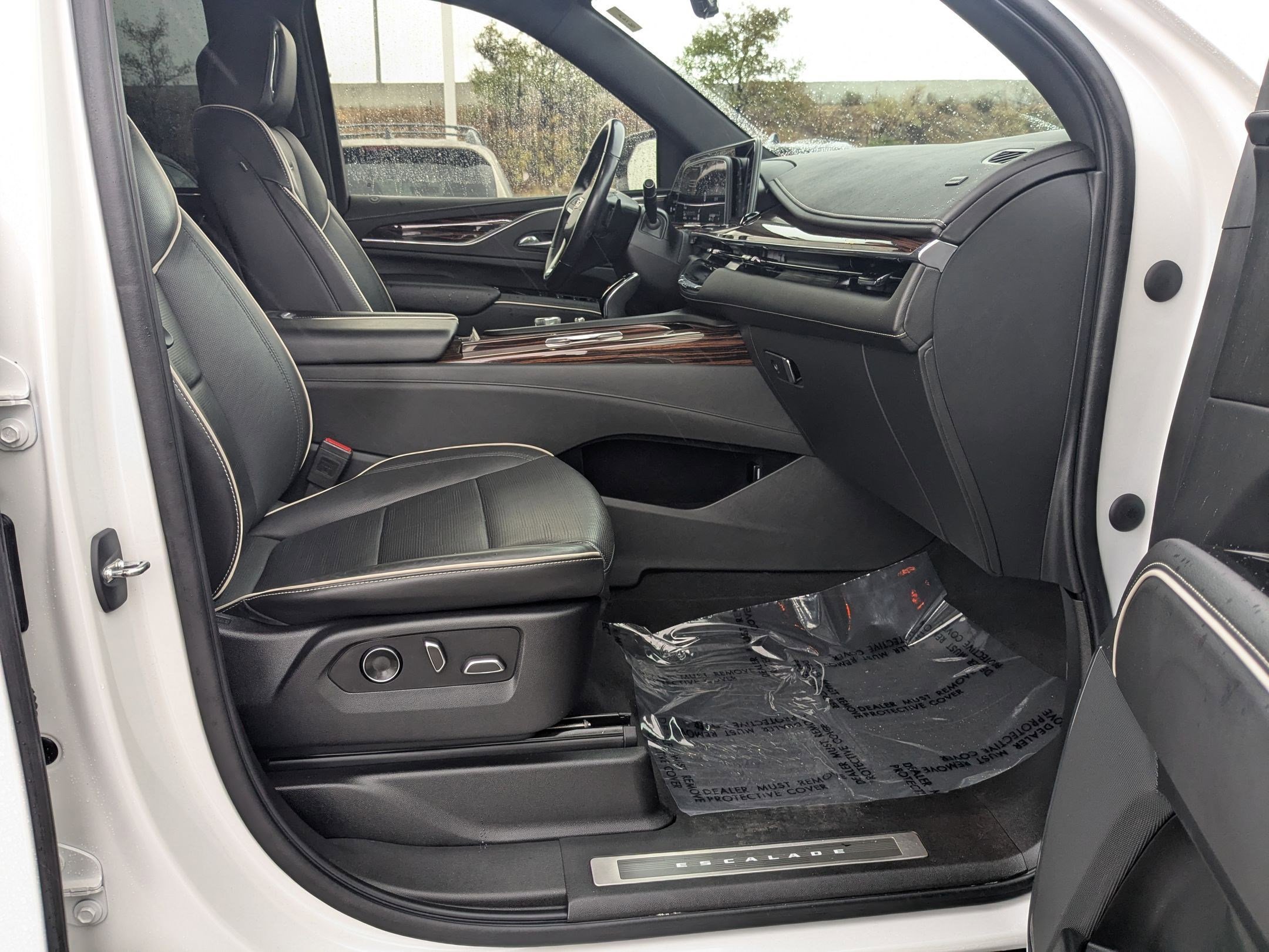 2021 Cadillac Escalade ESV Premium Luxury photo 19
