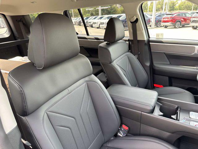 2026 Hyundai Santa Fe SEL photo 15