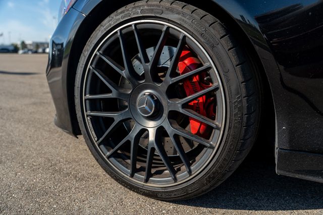 2018 Mercedes Benz C AMG 63 S photo 7