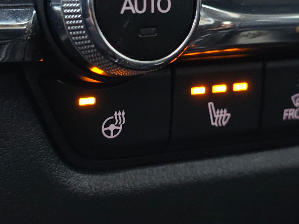 2022 Mazda CX-30 2.5 Turbo Premium photo 27