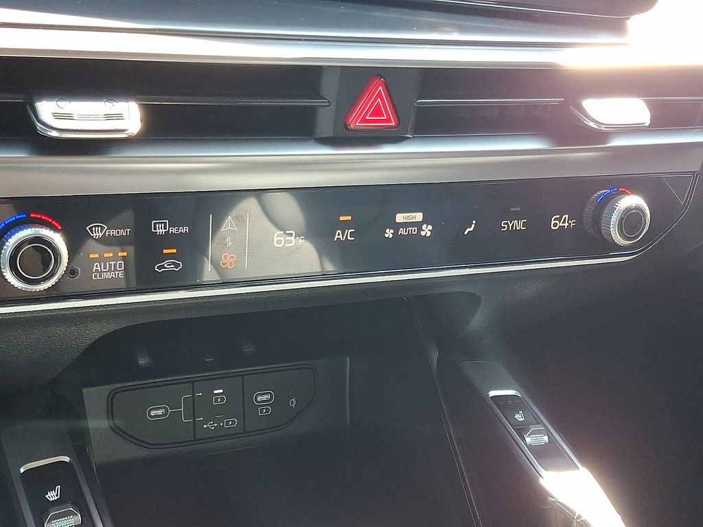2026 Kia Sorento EX photo 11