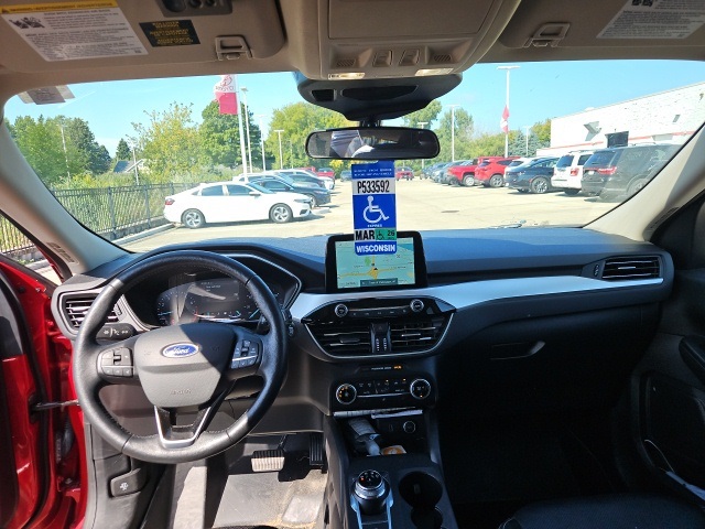 2020 Ford Escape SEL photo 4