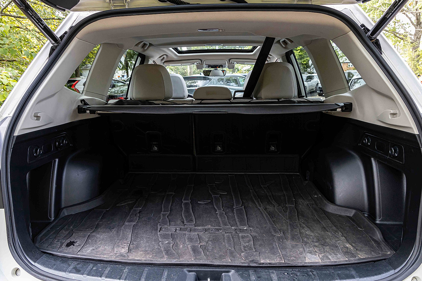 2020 Subaru Forester Premium photo 22