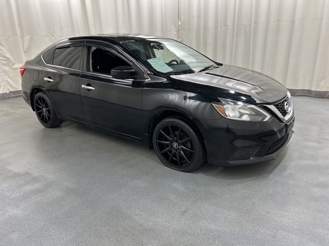 2019 Nissan Sentra SV's photo