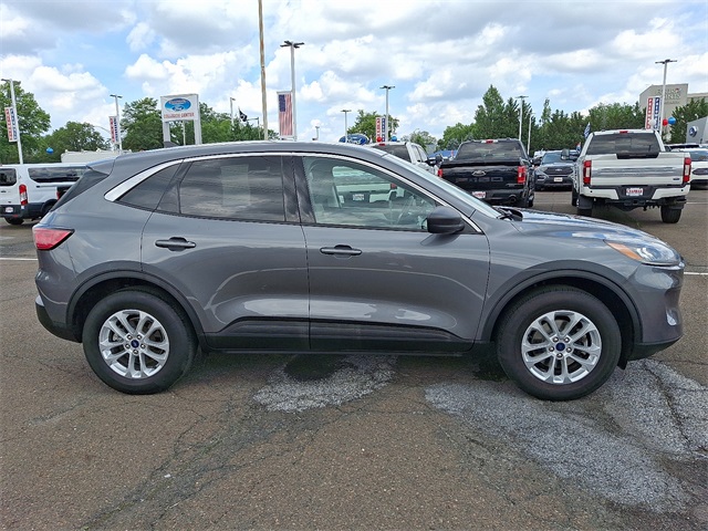2022 Ford Escape SE photo 5