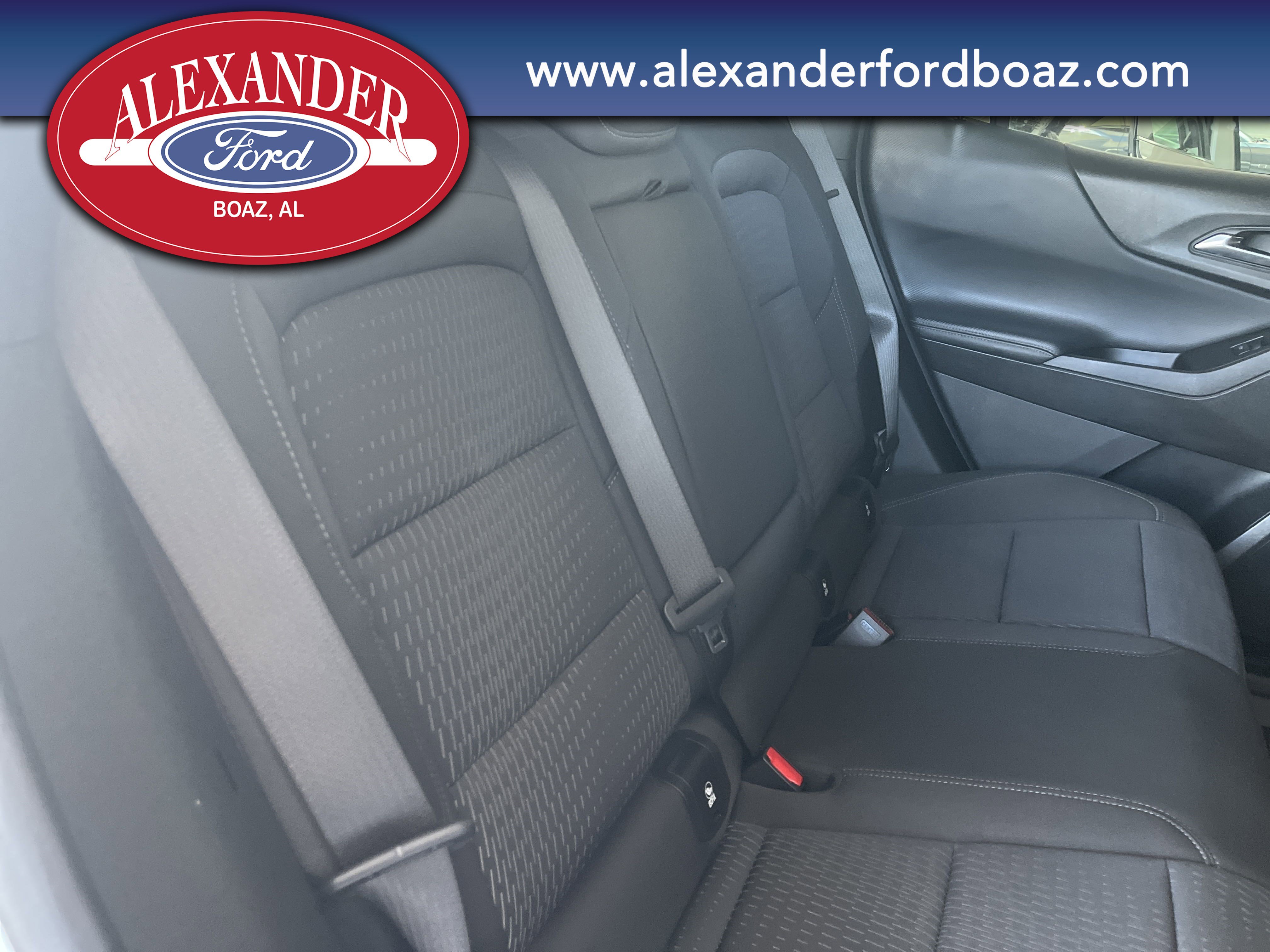 2025 Chevrolet Equinox LT photo 4