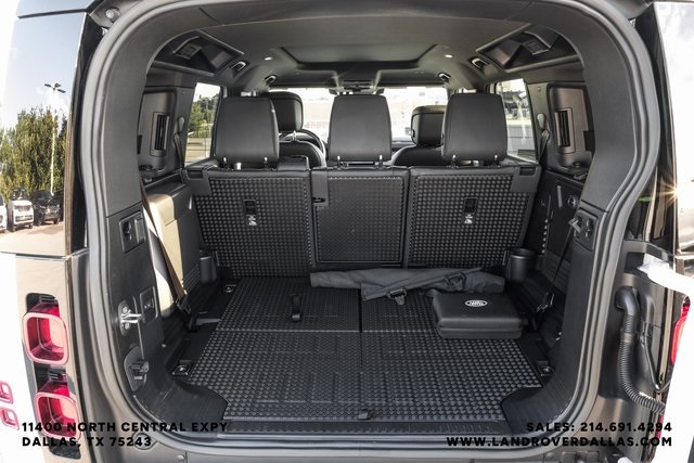 2023 Land Rover Defender 110 X-Dynamic SE photo 45