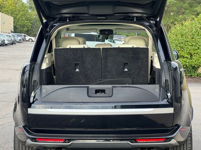 2023 Land Rover Range Rover Autobiography photo 2