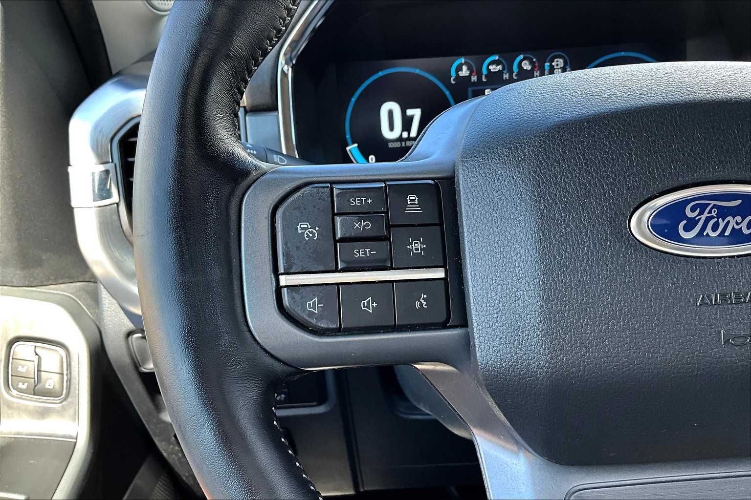2021 Ford F-150 Lariat photo 22
