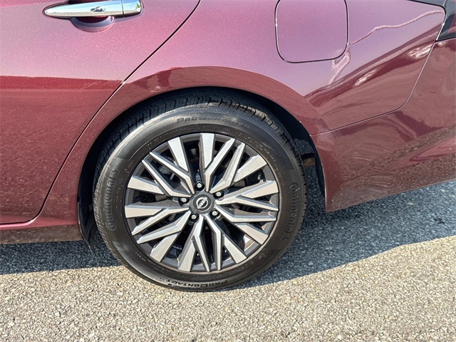 2024 Nissan Altima 2.5 SV photo 11
