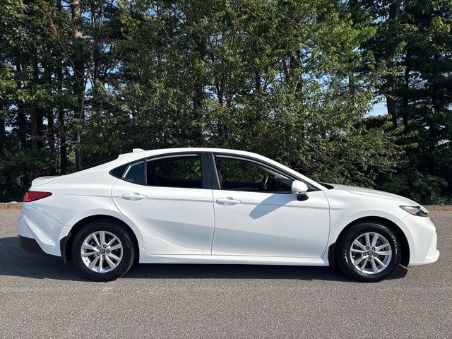 2025 Toyota Camry LE photo 2