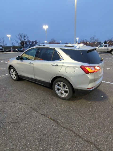 2018 Chevrolet Equinox Premier photo 2