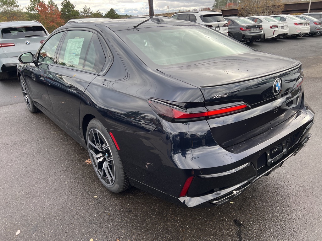 2026 Bmw 760i xDrive photo 3