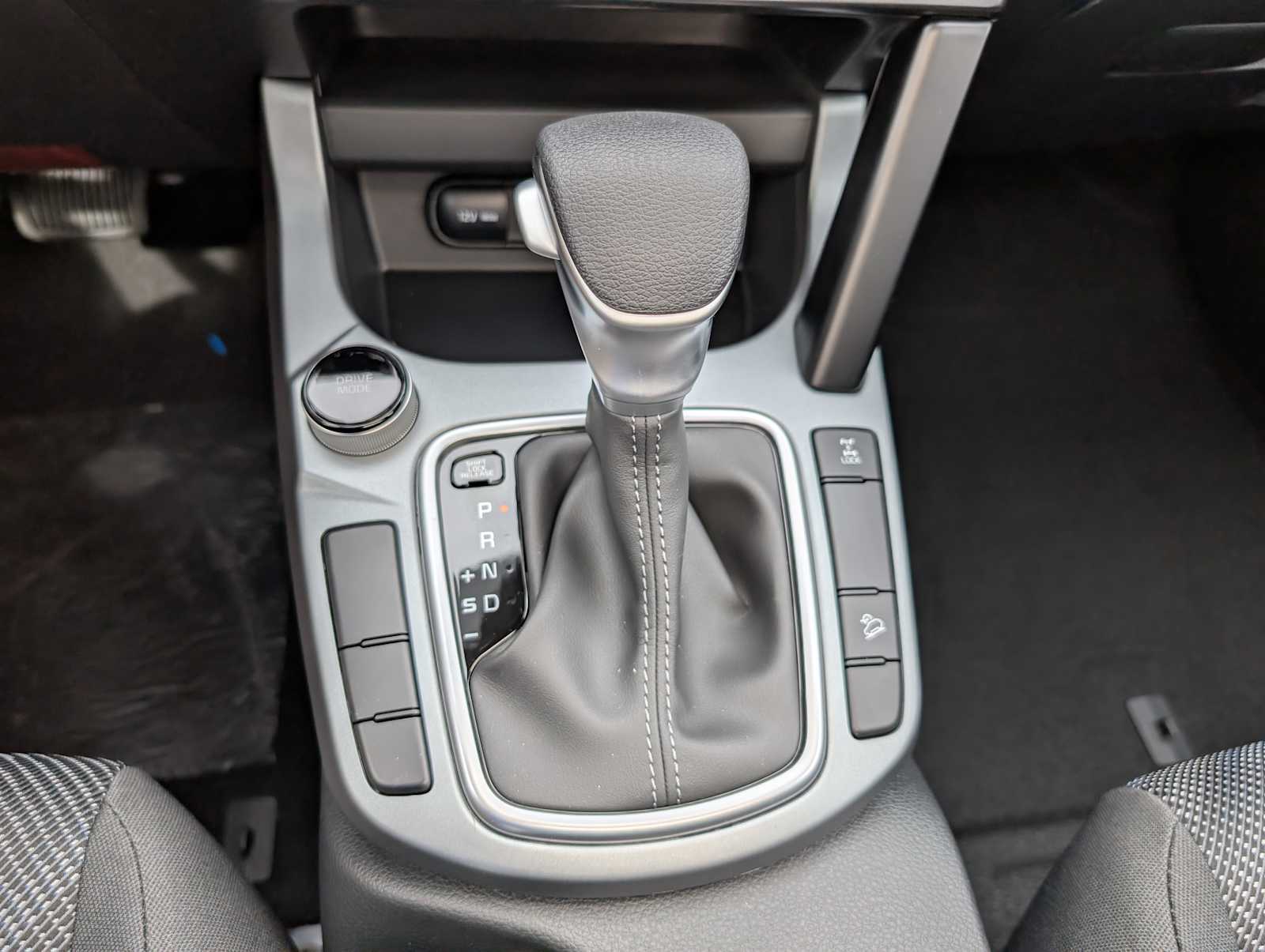 2026 Kia Seltos LX photo 23
