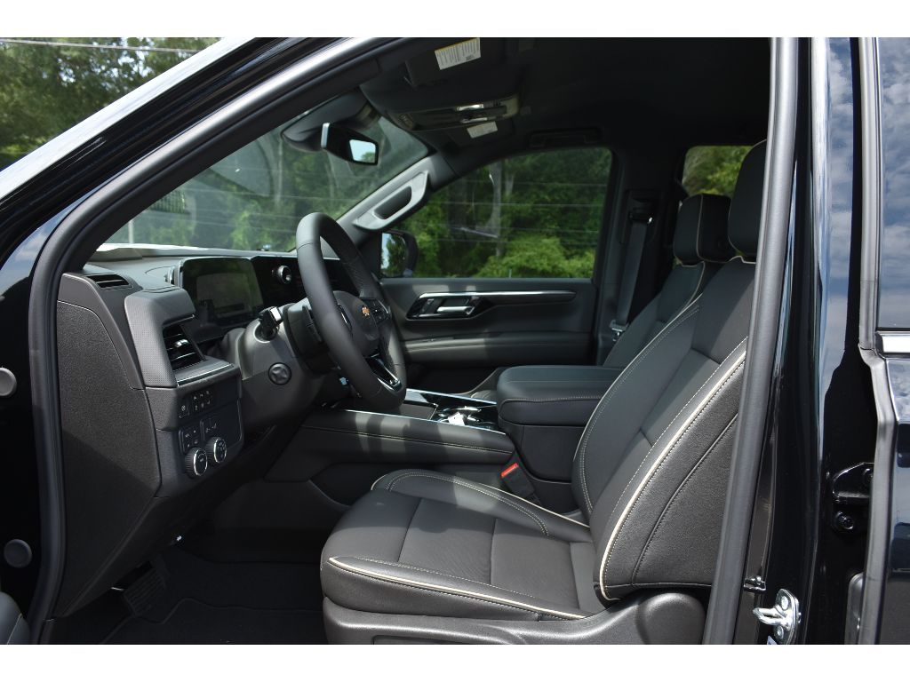 2025 Chevrolet Tahoe Premier photo 7