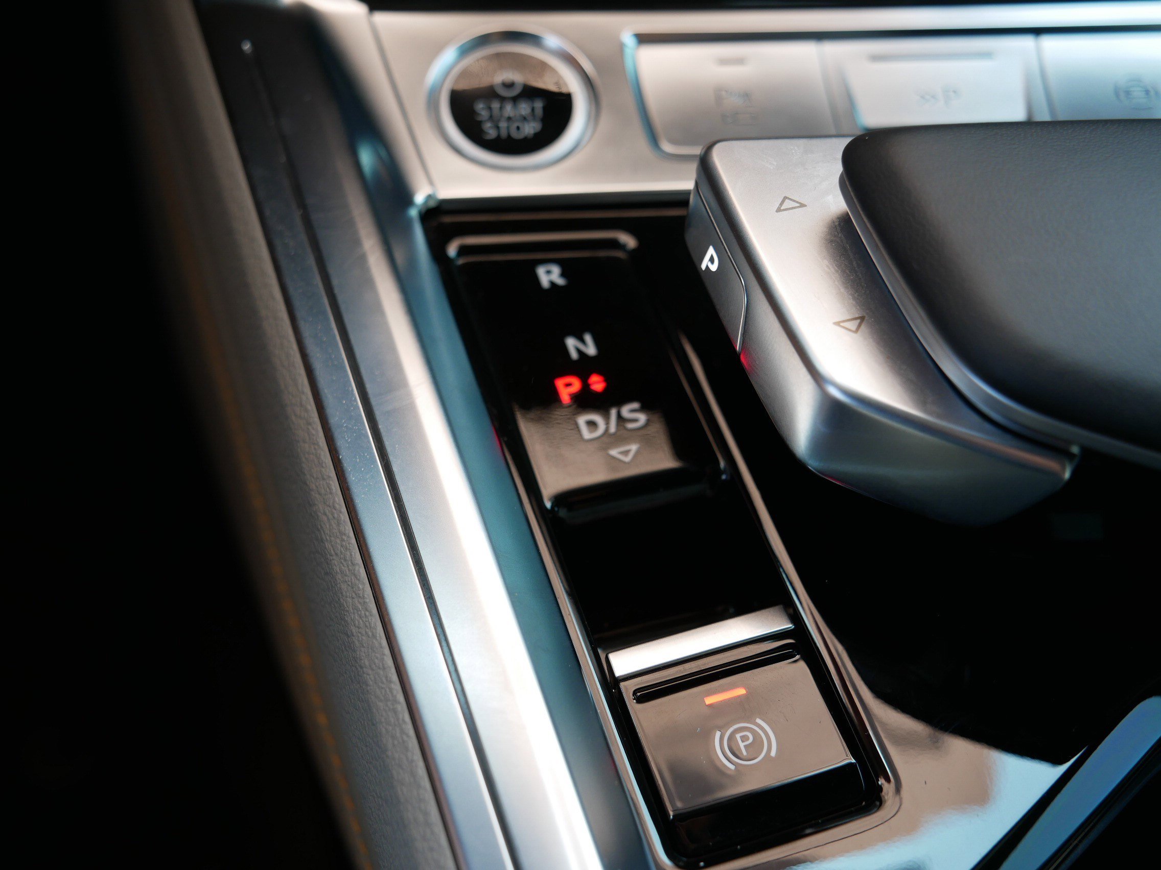 2024 Audi Q8 E-tron line Prestige photo 29
