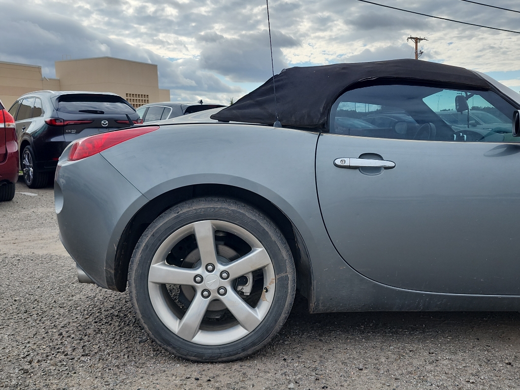 2007 Pontiac Solstice Base photo 5