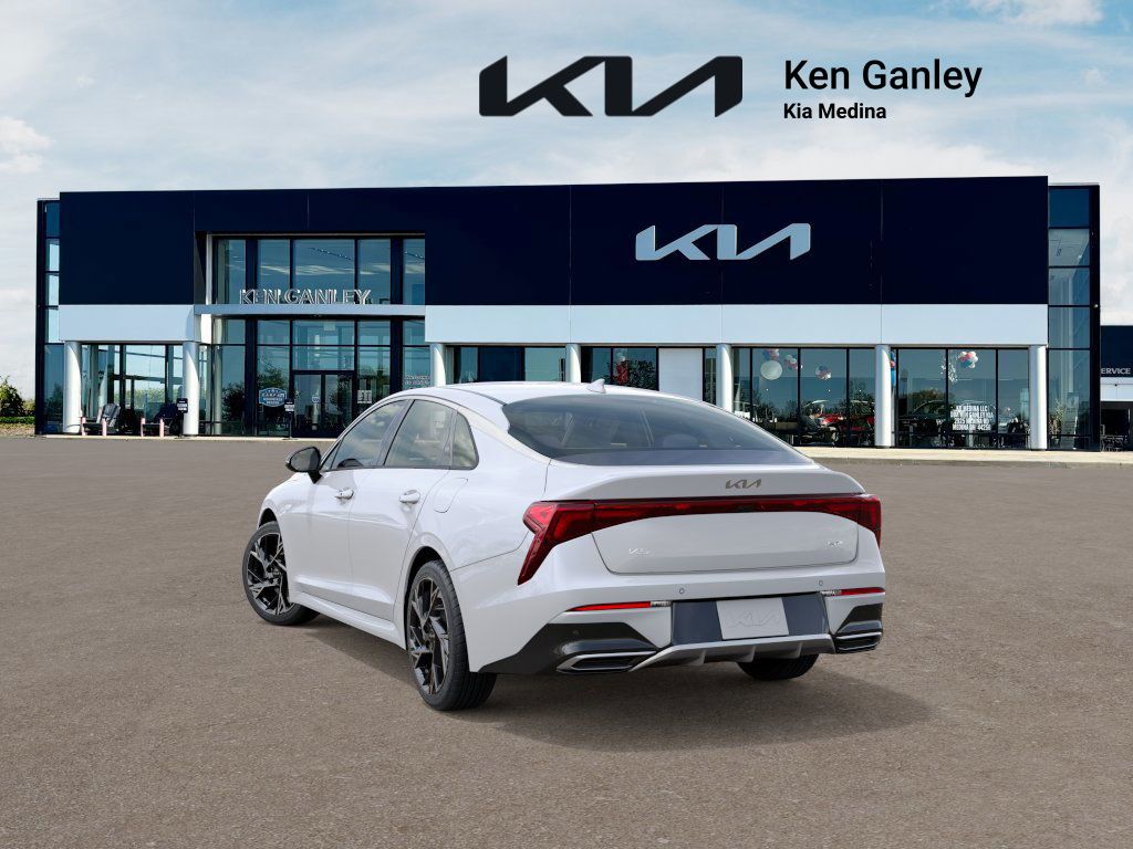 2026 Kia K5 GT-Line photo 2