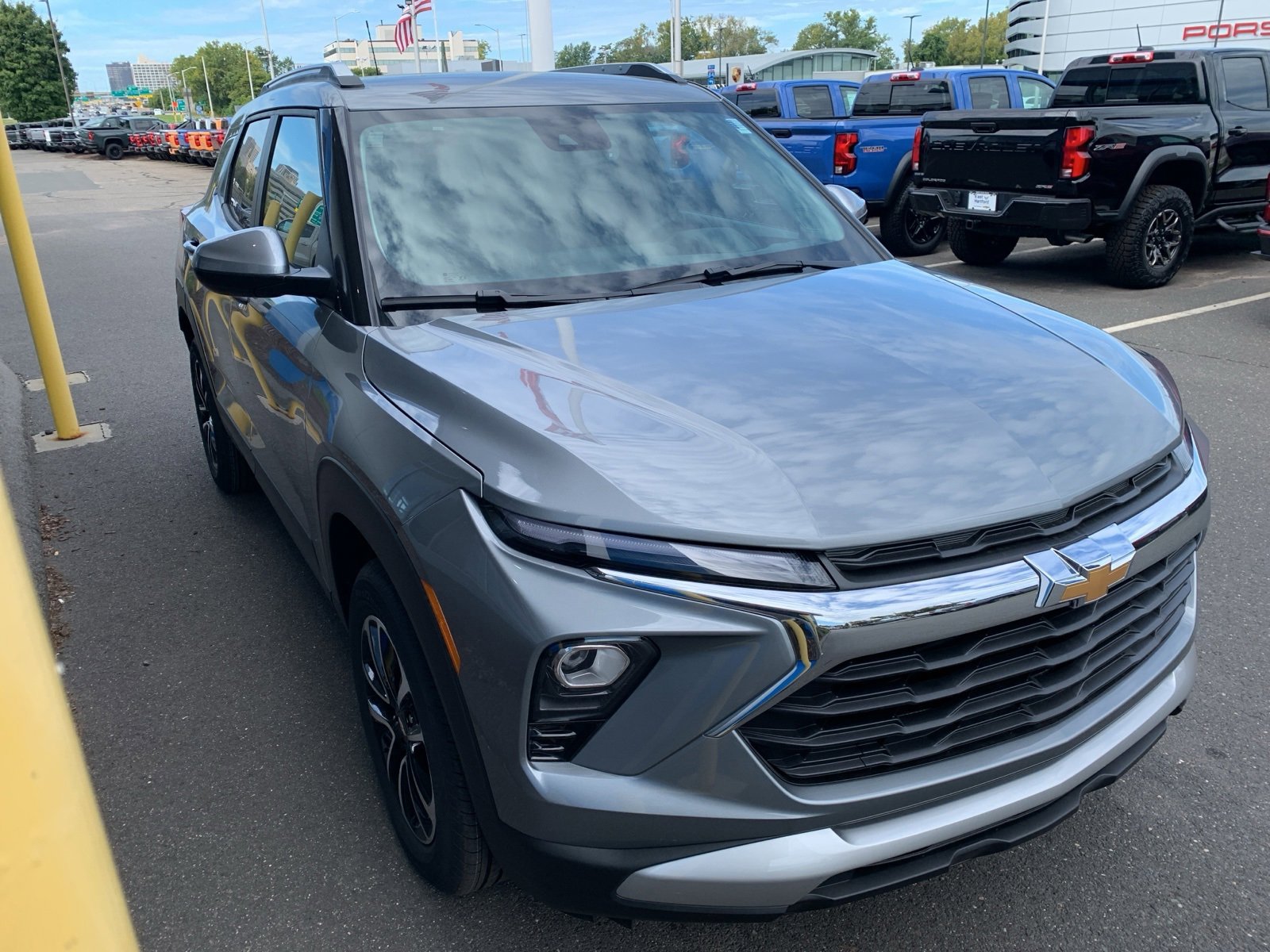 2026 Chevrolet Trailblazer LT photo 3