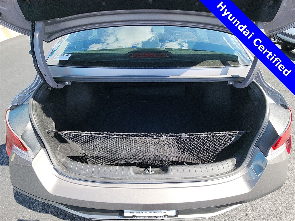 2025 Hyundai Elantra SEL Sport photo 21