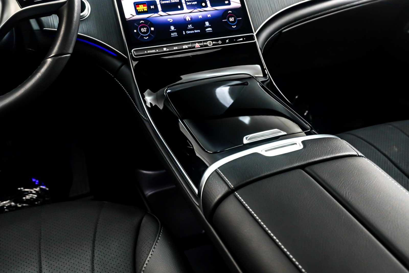 2023 Mercedes Benz EQE SUV 350 4MATIC photo 3