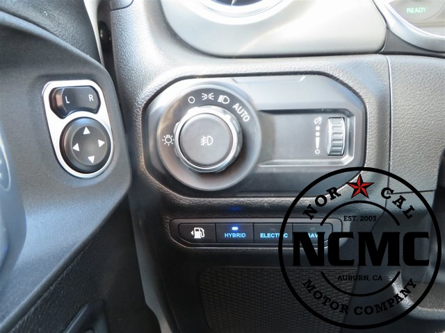 2023 Jeep Wrangler Rubicon 4xe photo 38