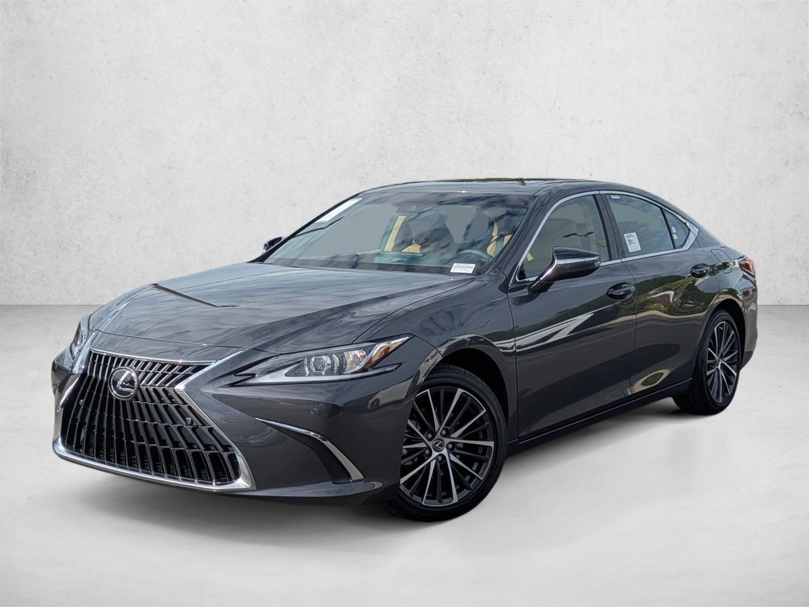 2025 Lexus ES 350's photo