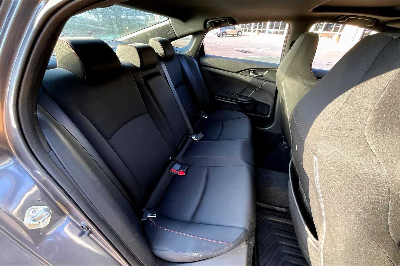 2017 Honda Civic Si photo 18