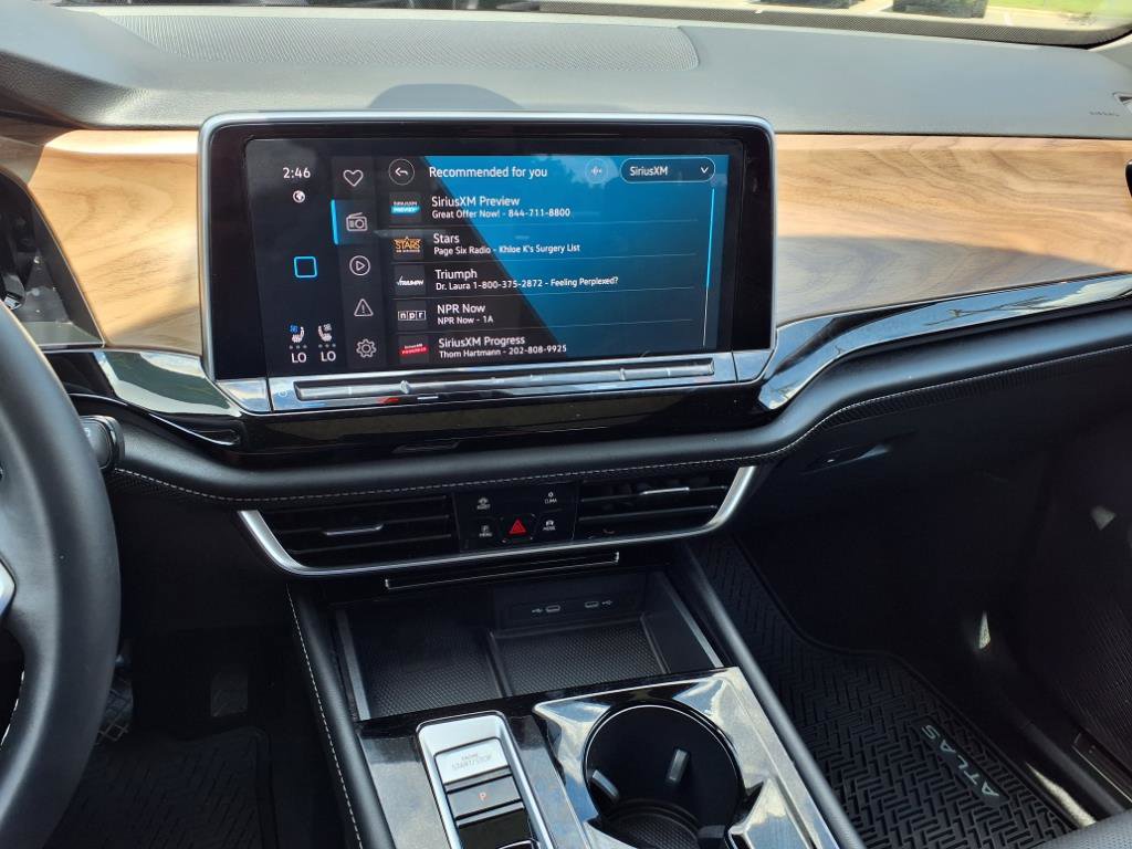 2024 Volkswagen Atlas SE Technology photo 7