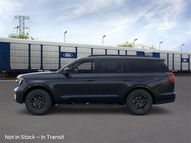 2025 Ford Expedition photo 3