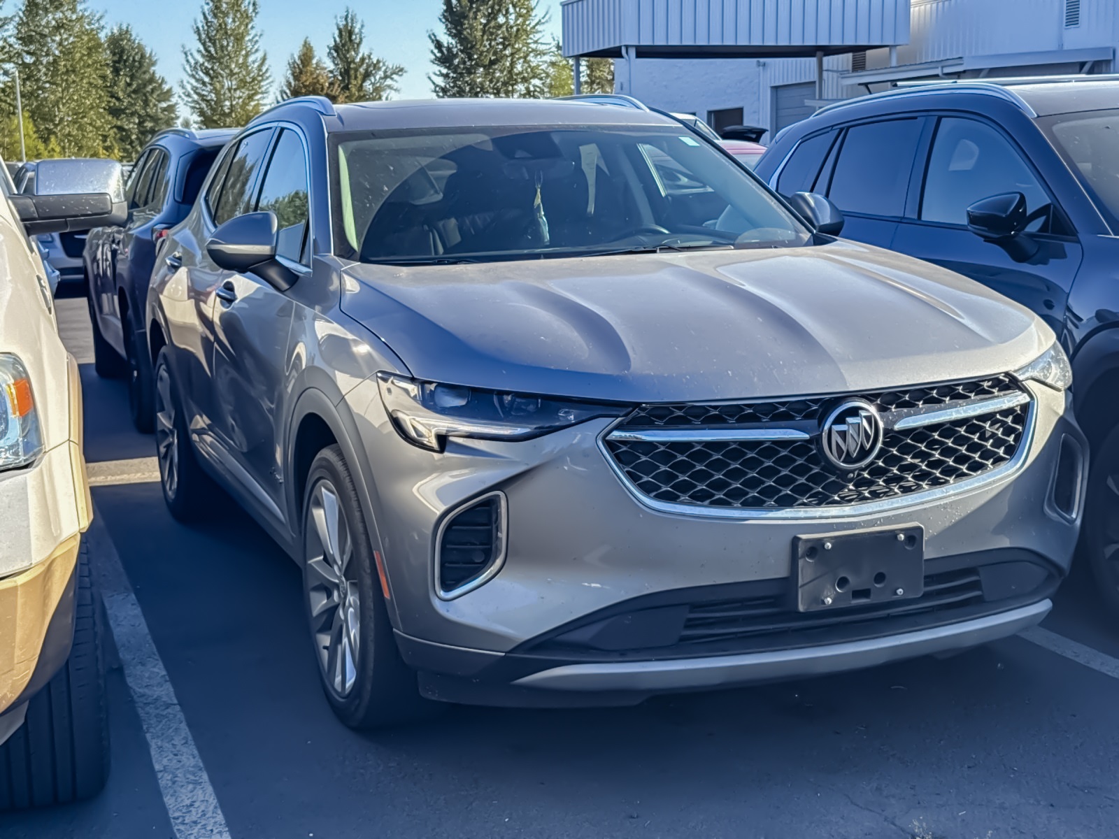 2023 Buick Envision Avenir photo 2