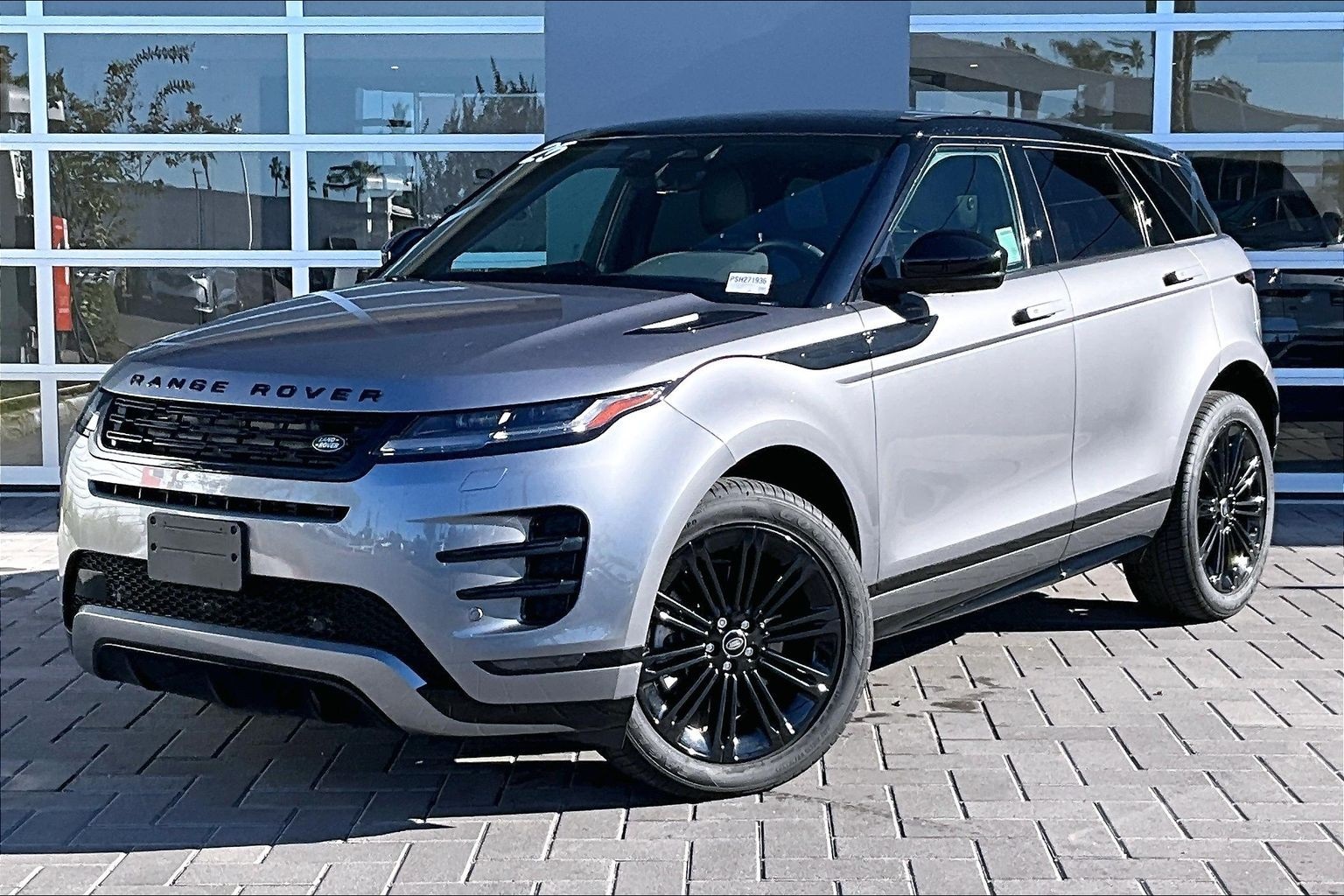 2025 Land Rover Range Rover Evoque