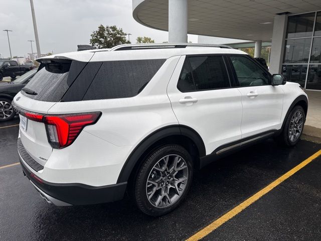 2025 Ford Explorer Platinum photo 11