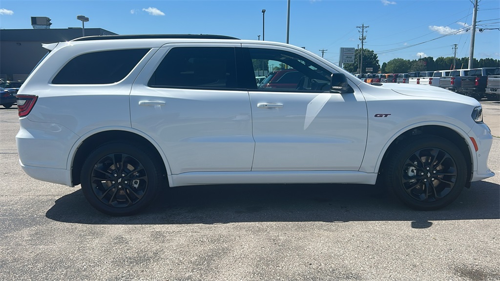 2025 Dodge Durango GT Plus photo 2
