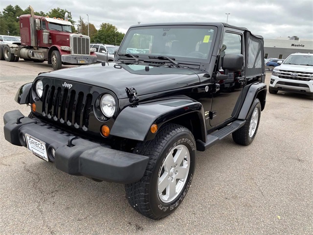 2012 Jeep Wrangler Sahara photo 8