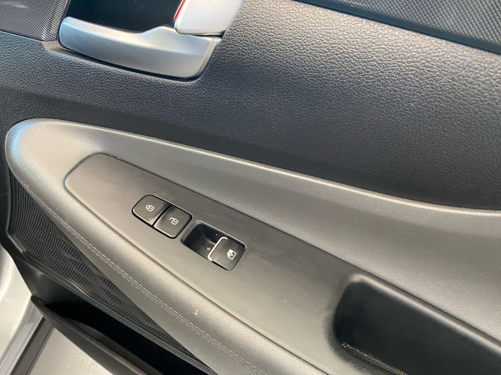 2022 Hyundai Santa Fe SEL photo 14