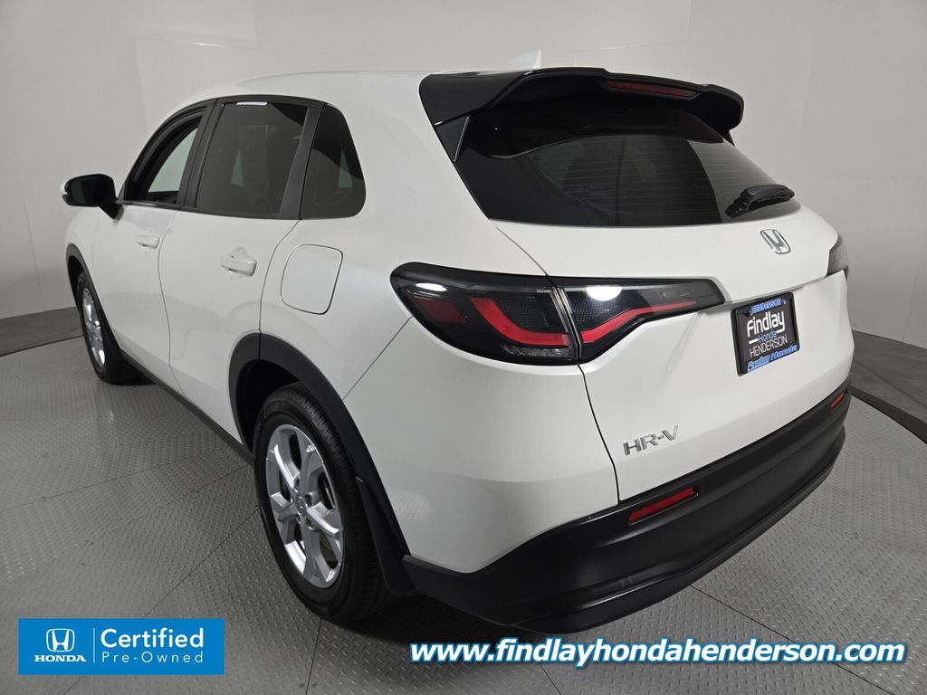2025 Honda HR-V LX photo 4