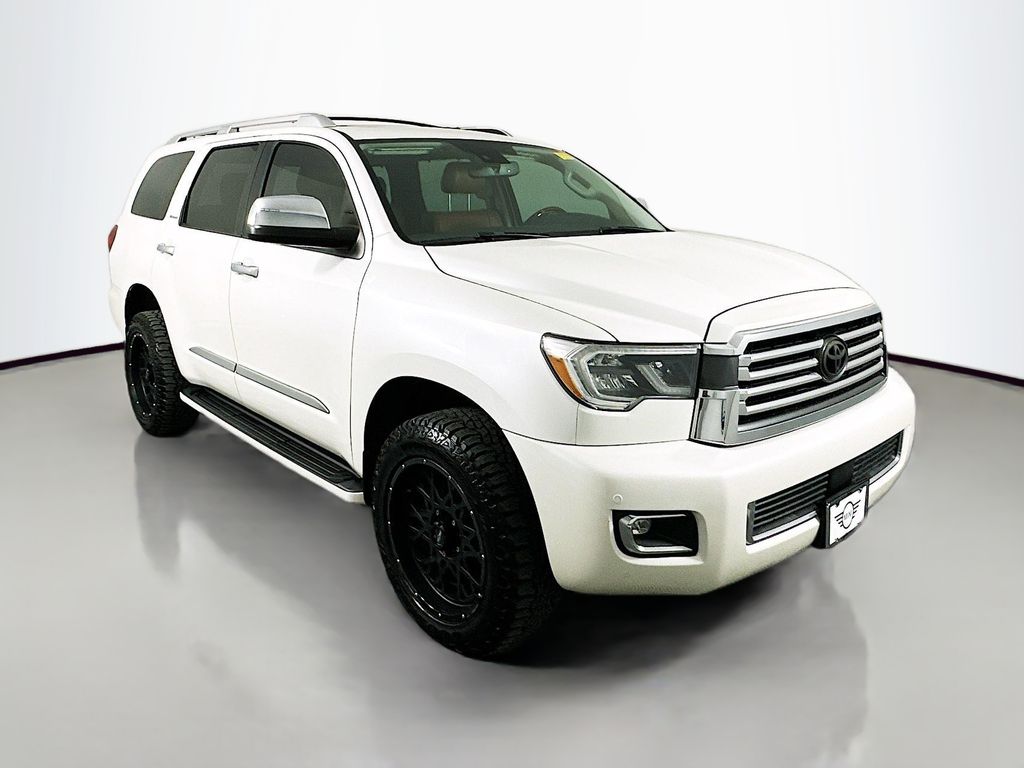 2018 Toyota Sequoia Platinum photo 3