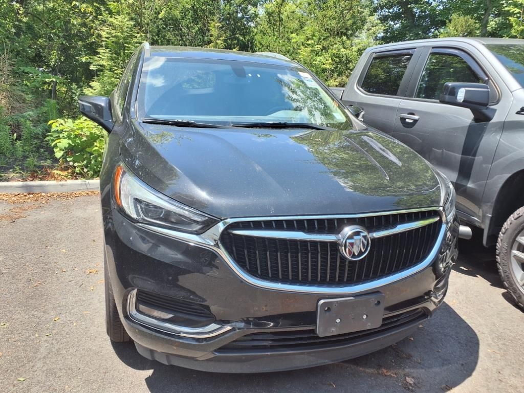 2020 Buick Enclave Essence photo 2