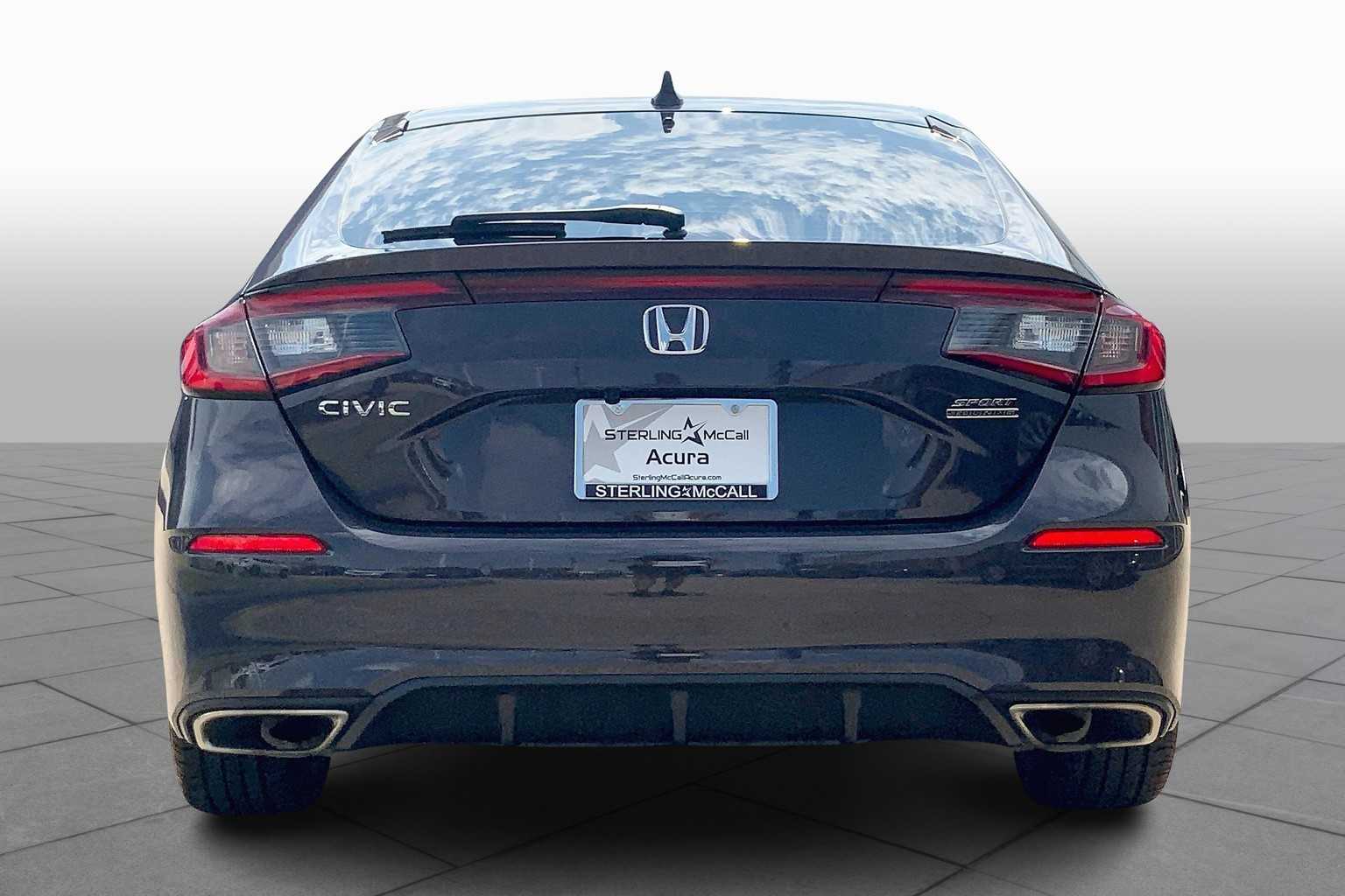 2024 Honda Civic Hatchback Sport Touring photo 4