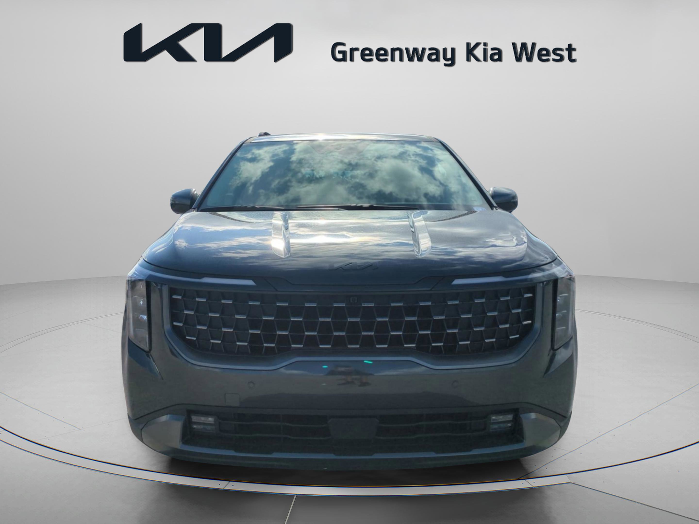 2026 Kia Carnival SX photo 2