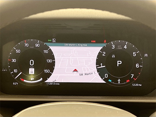 2024 Land Rover Discovery S photo 11