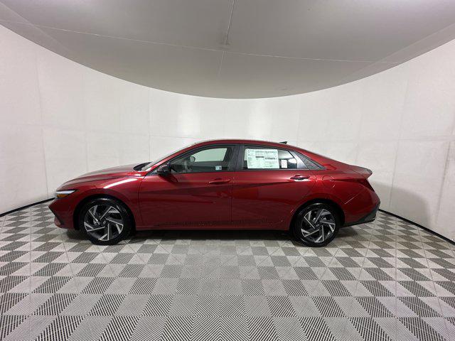 2025 Hyundai Elantra SEL Sport photo 4
