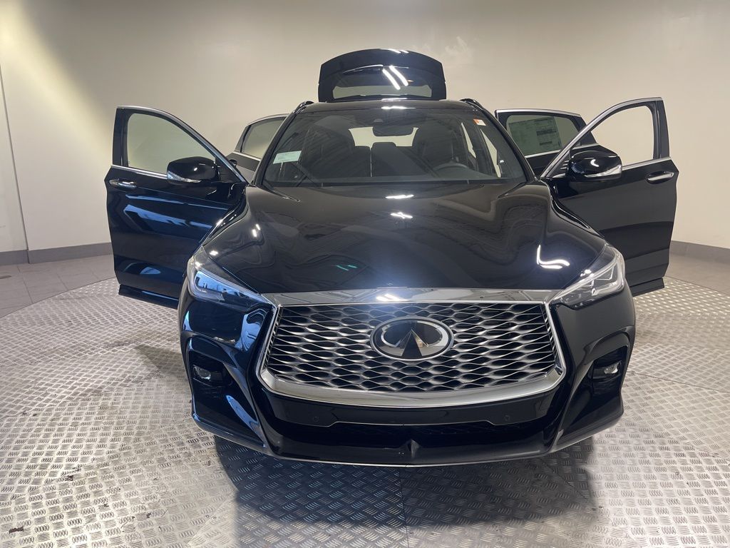 2025 Infiniti QX55 Essential photo 9